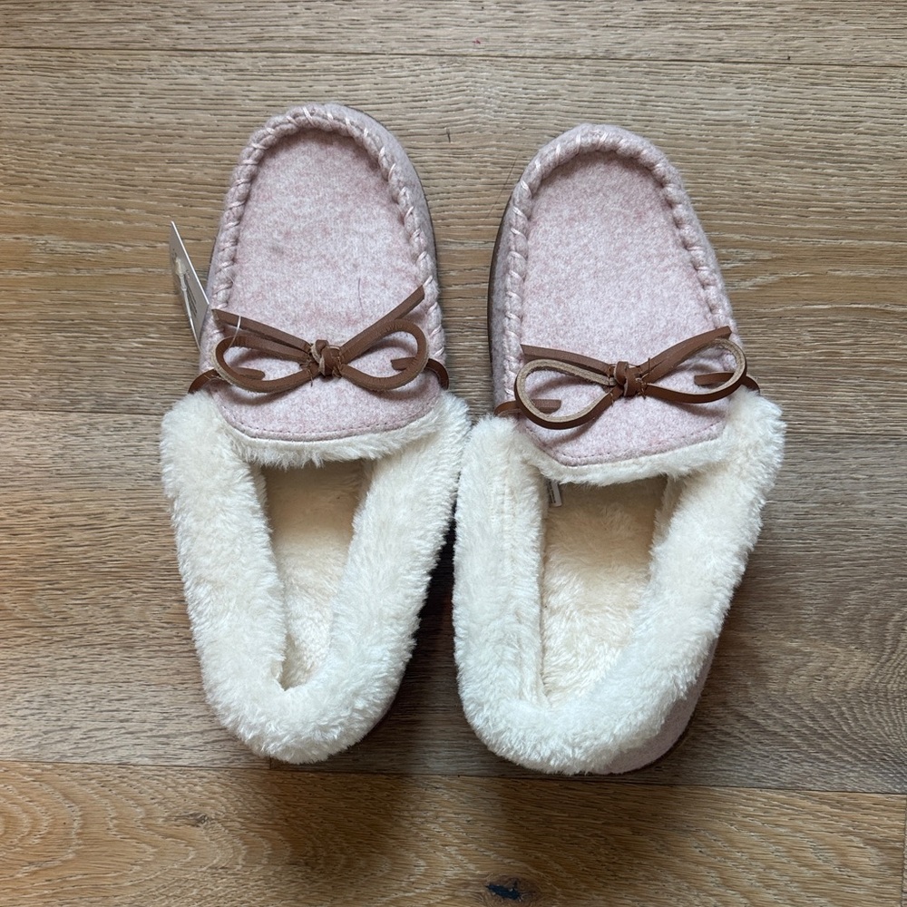 Sonoma Pink and Cream Faux-Fur Moccasin Slippers